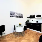 Peaceful Couple Stay / Old Town / Jewish Quarter