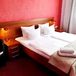 Relax Inn