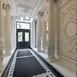 Modern Urban Room In The City Center Of Prague