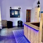 New City Centre Garden Apartment - Central Location