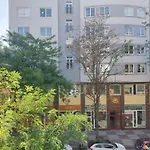 Luxury & Air-Conditioned Osko Apartment Near The City Center