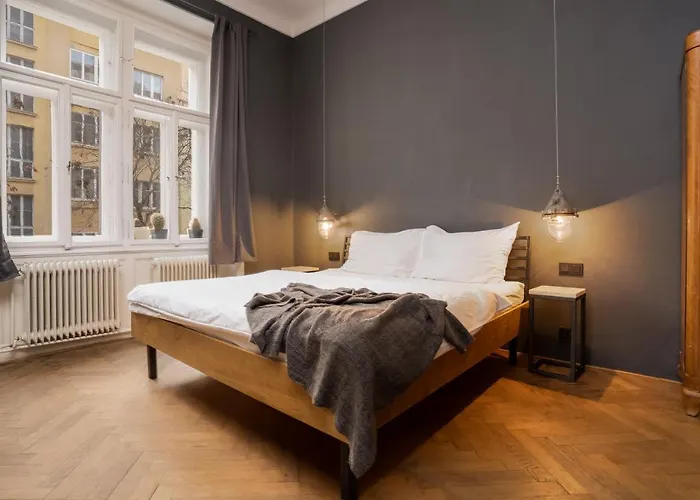 Prague Days - 2Bdr - Bright Apartment - Quiet Area