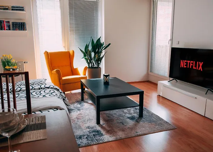 Apartman U Metra, 4 Hoste, Parking Free, Blizko O2 Arena