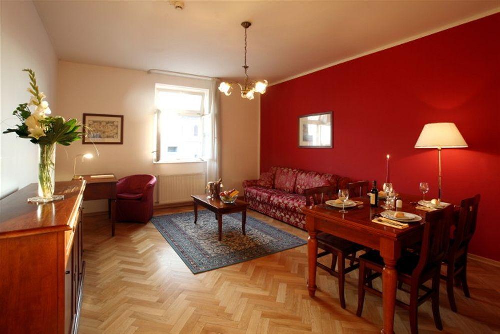 Hotel Suite Home Prague 4*