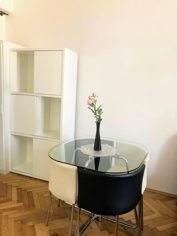Peaceful Couple / Old Town / Jewish Quarter Apartment