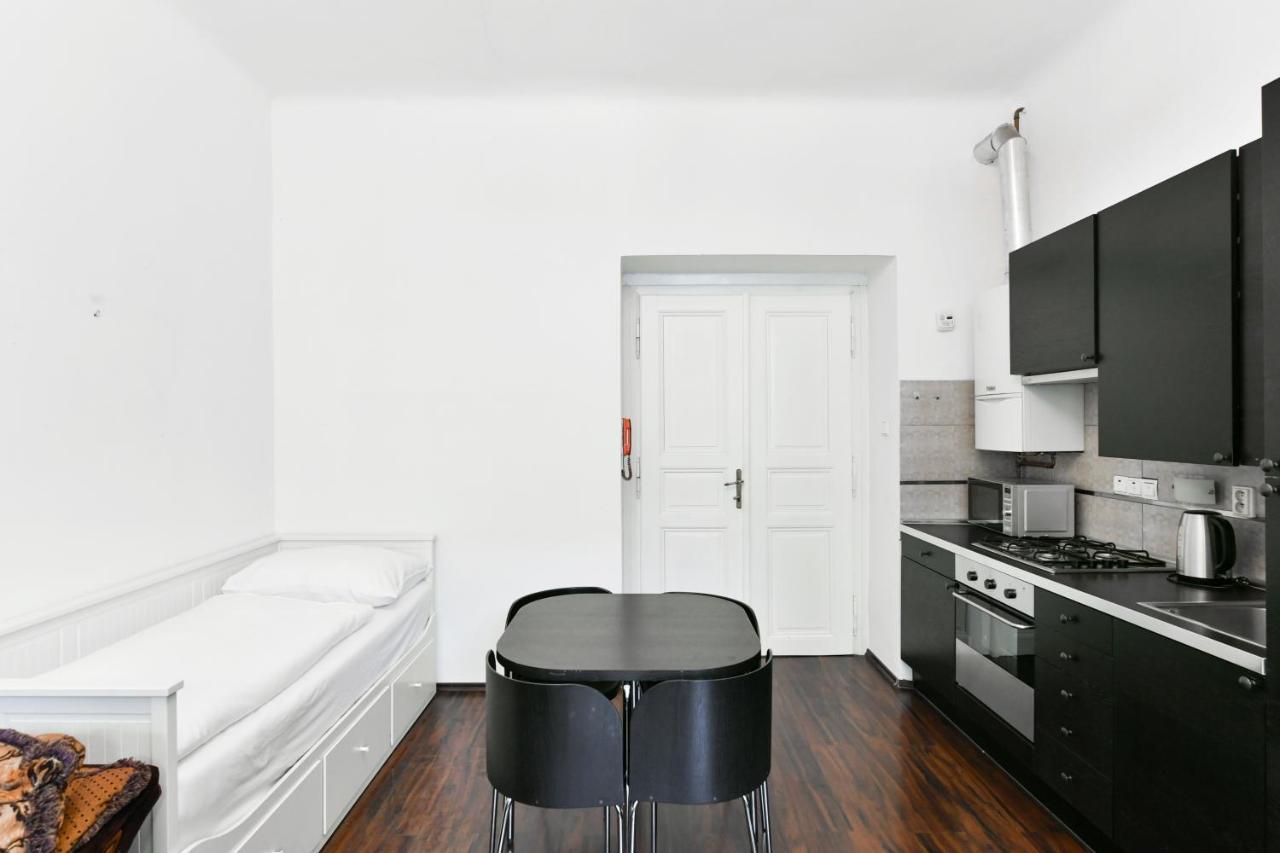 Comfort Central Apartment, 4bdrm, 2bthrm *