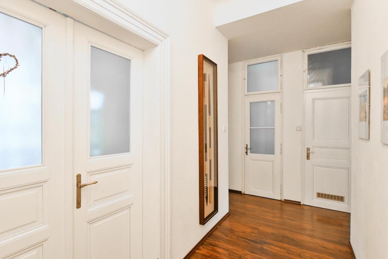 Comfort Central Apartment, 4bdrm, 2bthrm * Prag
