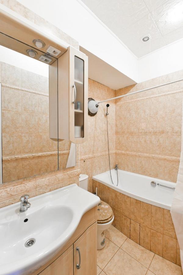 Comfort Central Apartment, 4bdrm, 2bthrm Prag