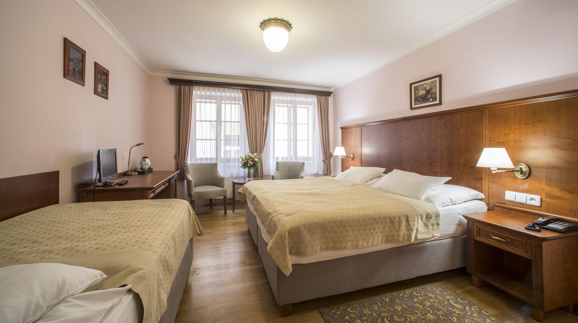 Hotel černý Slon 4*