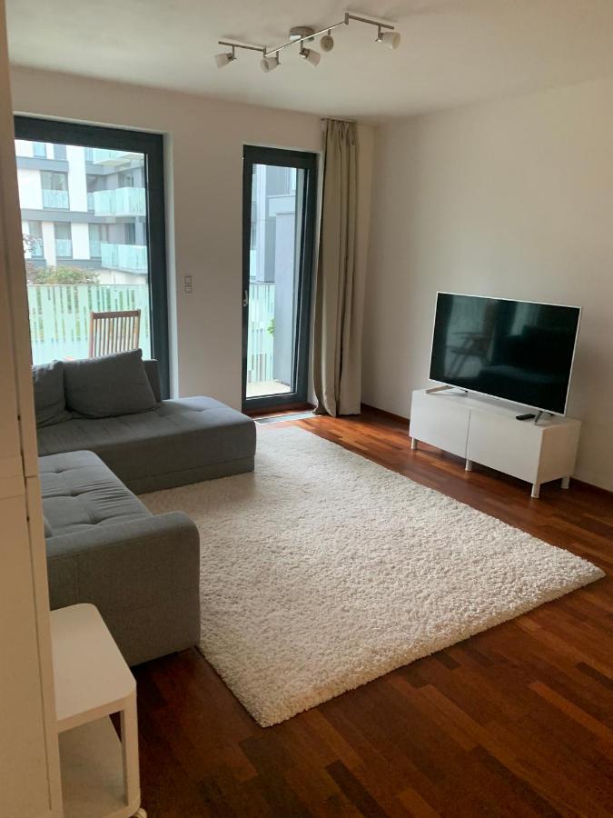 Apartment Garden Tower S Balkonem, Garaz *