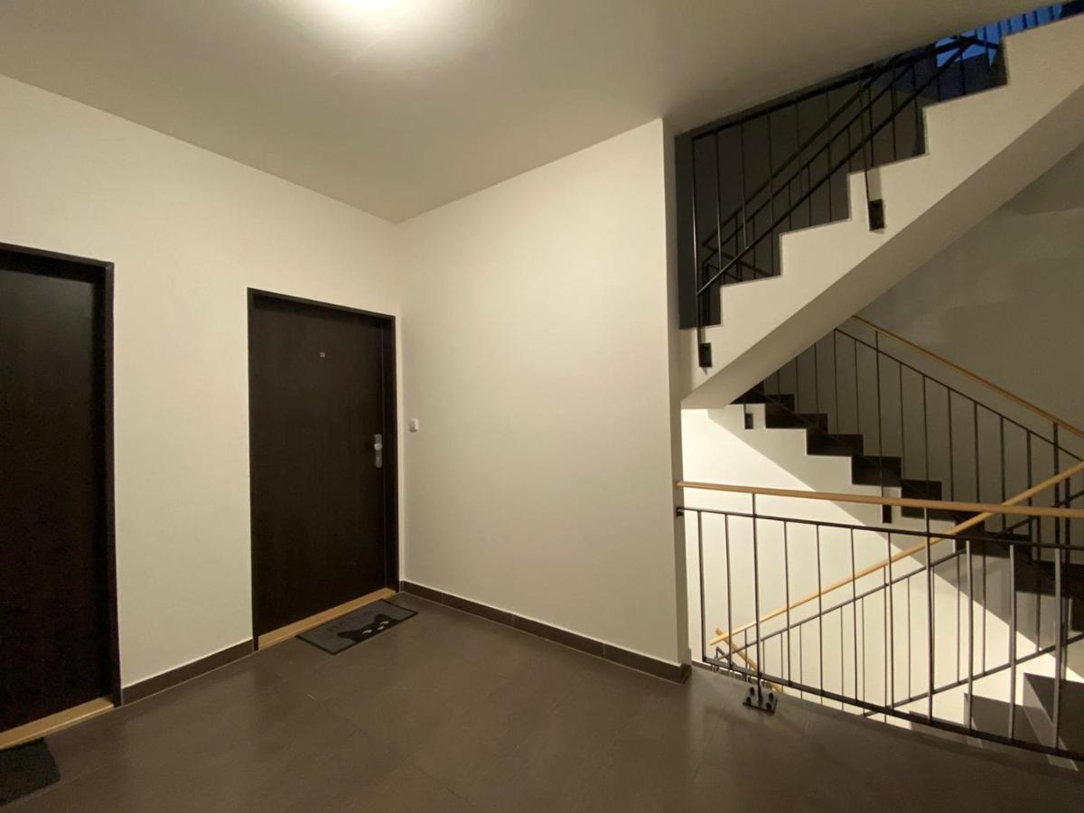 Apartment / 10 Min From Center / O2 Arena *