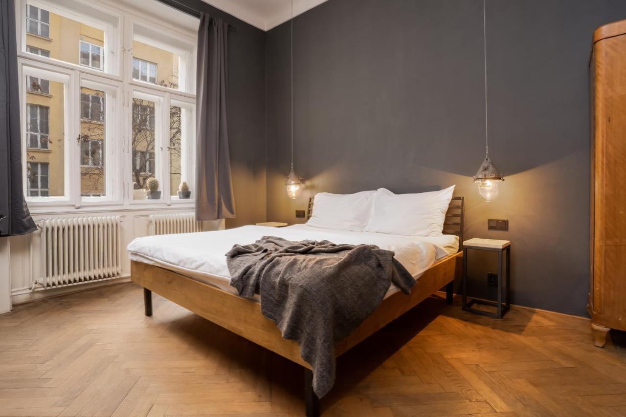Days - 2bdr - Bright - Quiet Area * Prague