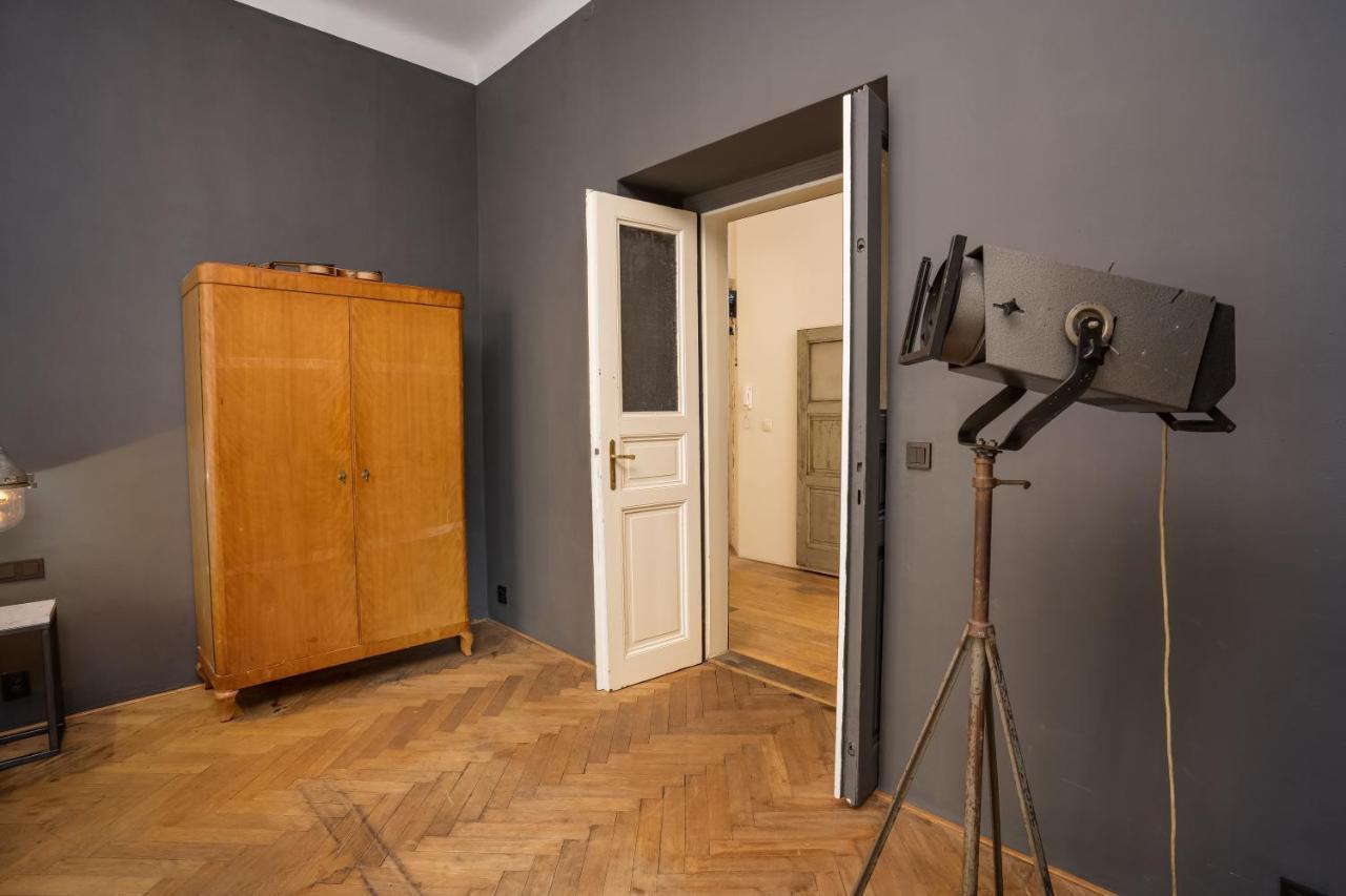 Days - 2bdr - Bright - Quiet Area * Prague