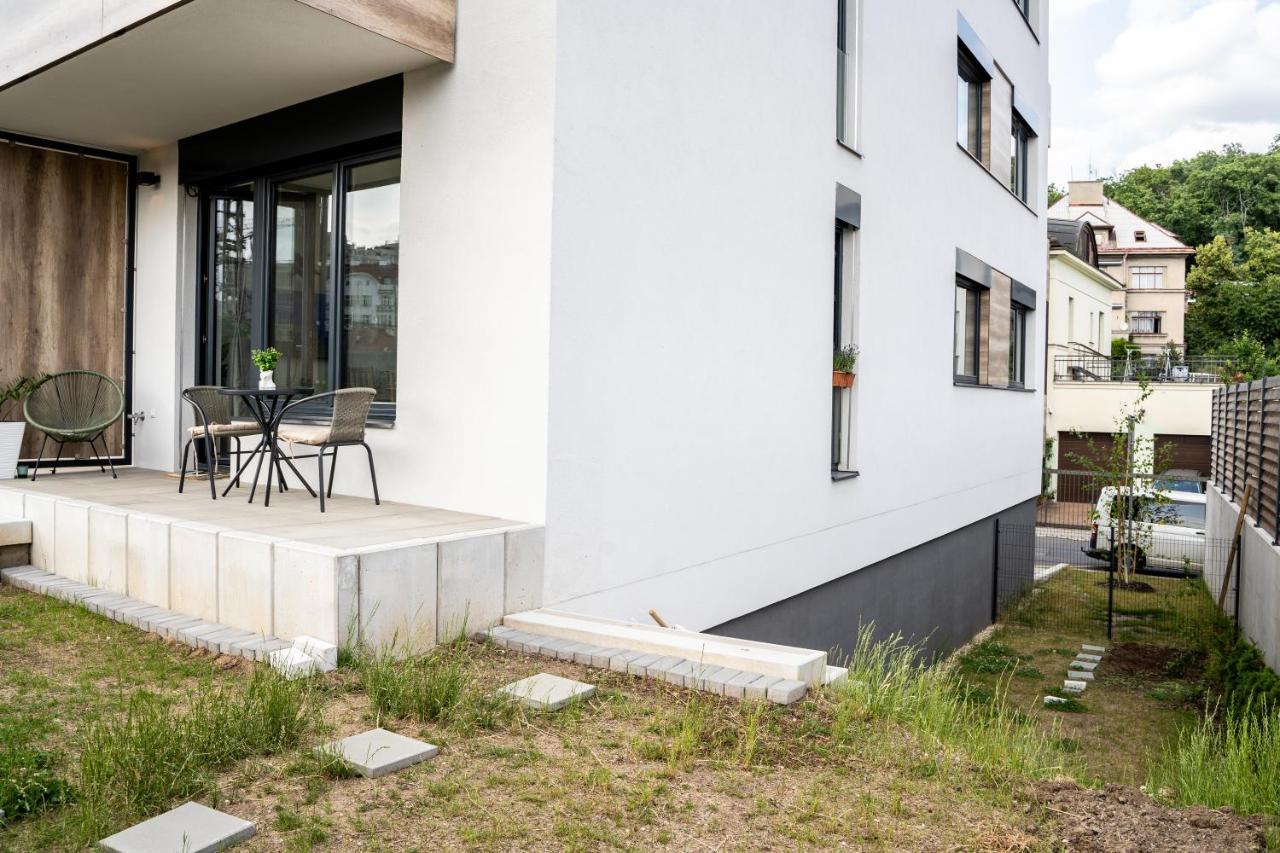 Free Parking- Newly Built Prag