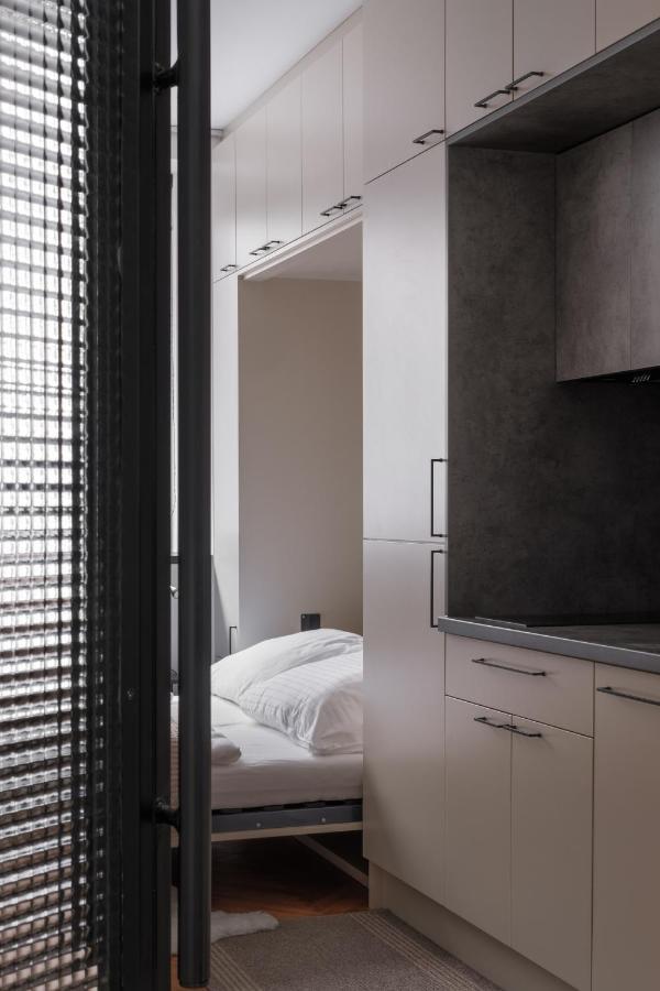 Days - Designer W Fold-up Bed - Trendy Neighborhood *
