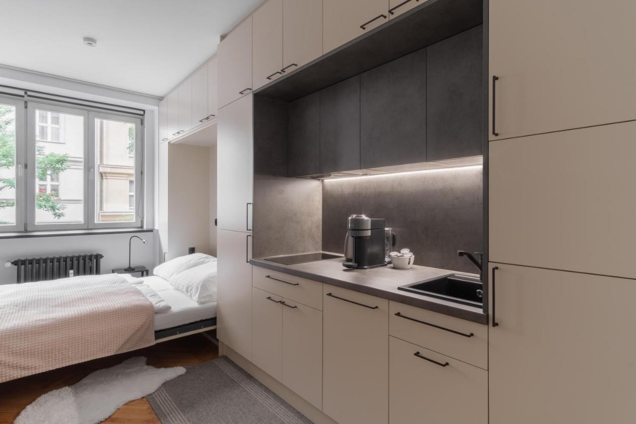 Days - Designer W Fold-up Bed - Trendy Neighborhood Prag