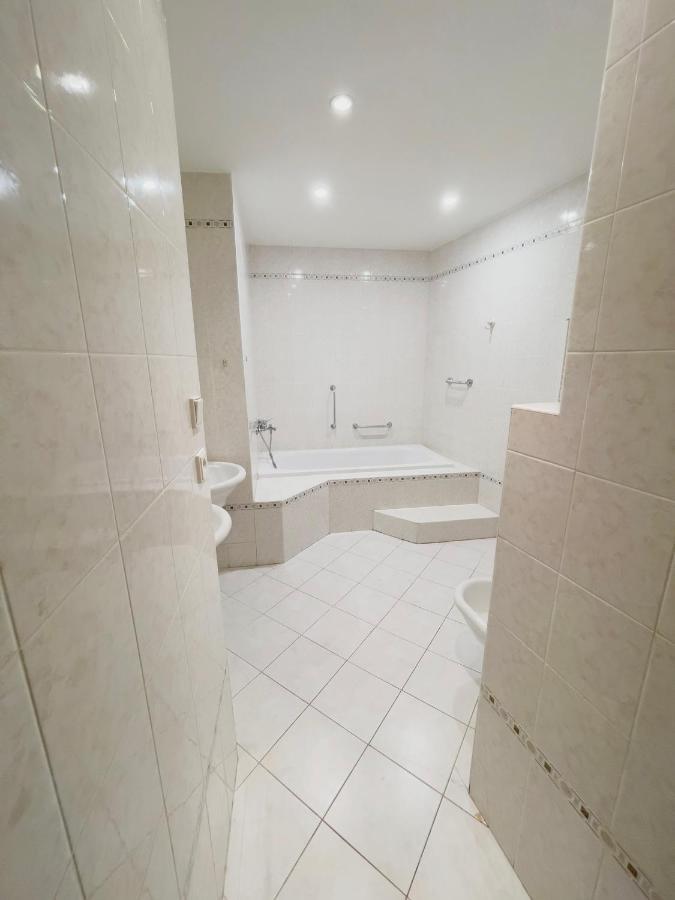 Center Of 369 Apartment