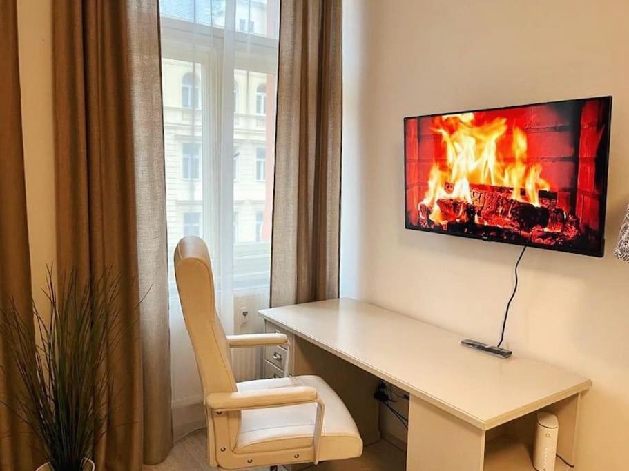 Leger Apartment