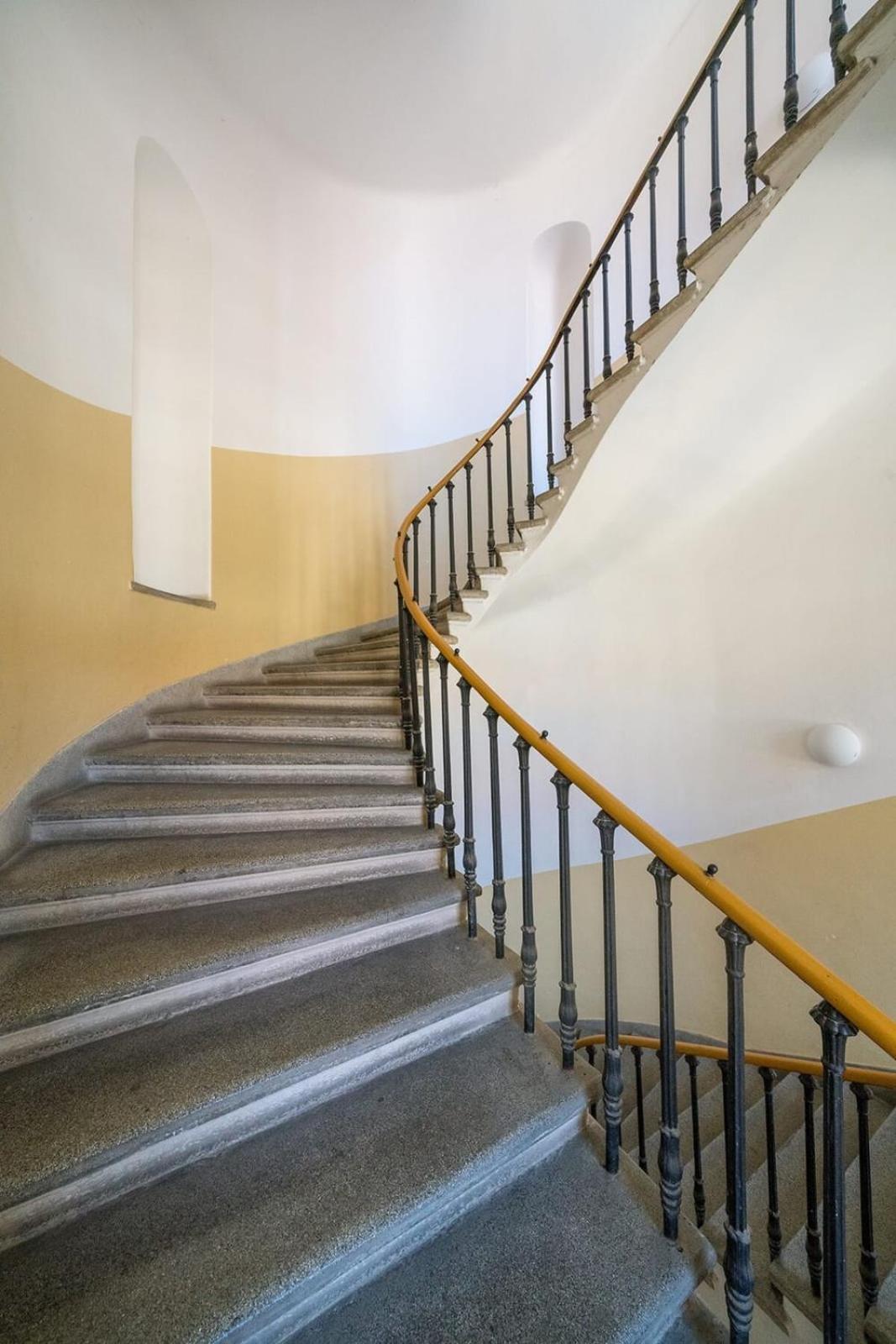 Quiet Center In Hip & Foodie Area Apartmán