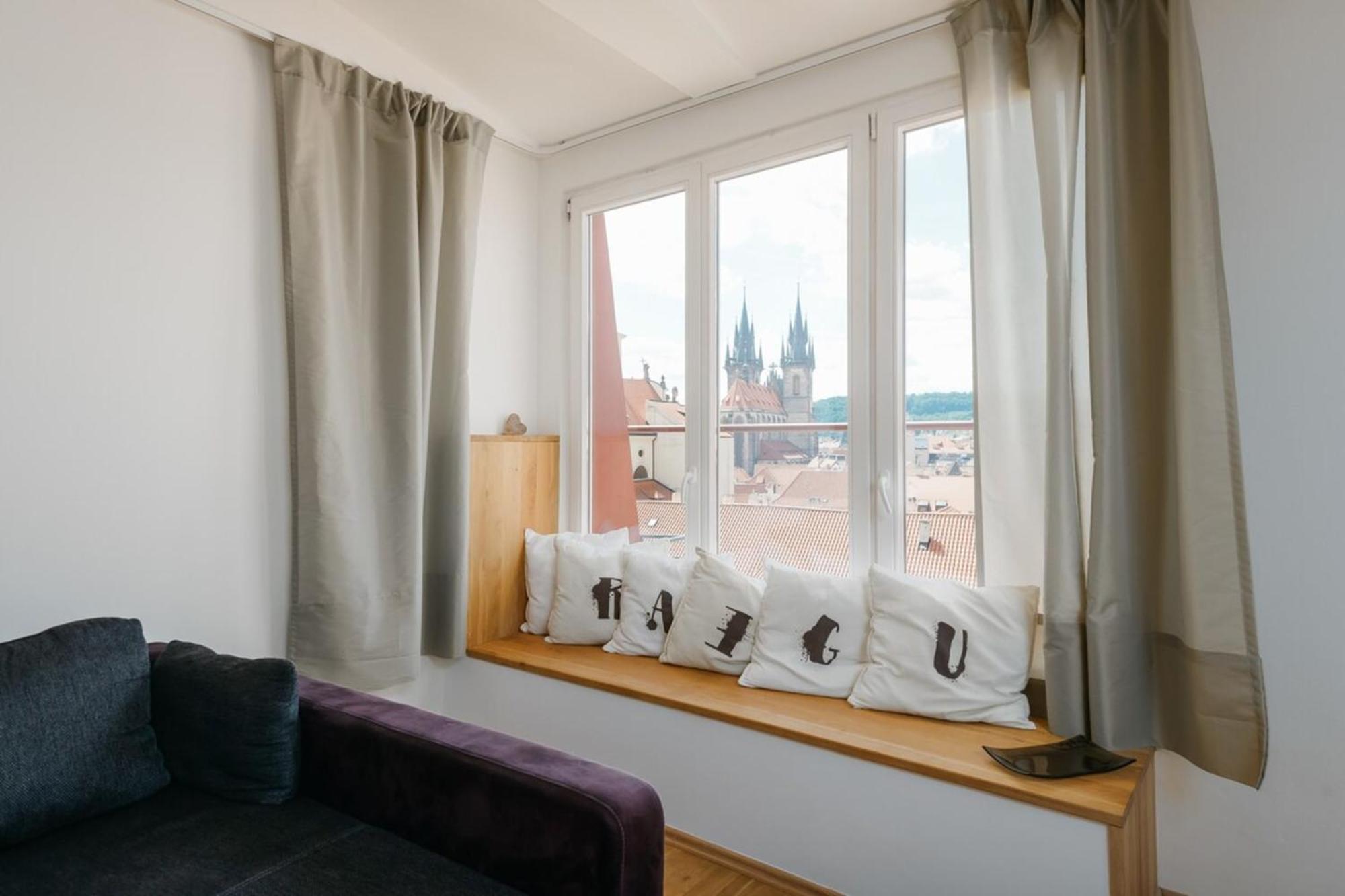 Eli Spacious With Old Town View, Parking & Ac *