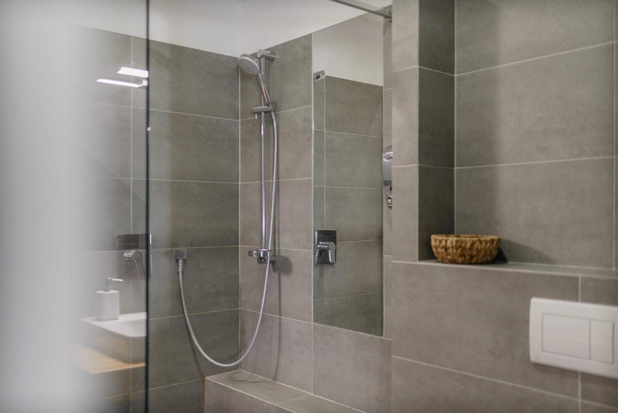 Apartmán Roy 2 Bdr With Castle View, Parking & Ac Praha