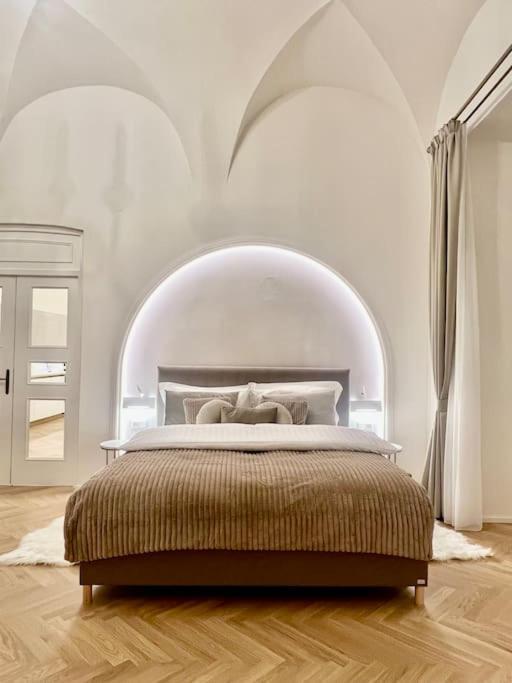 Arch Iv. Apartment Prag