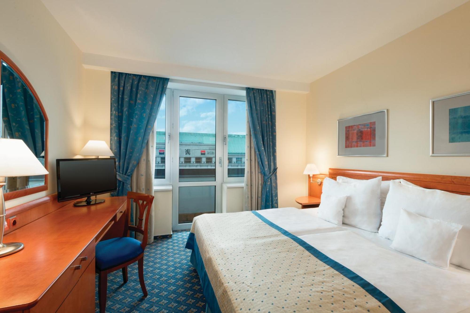 Ramada Centre Hotell