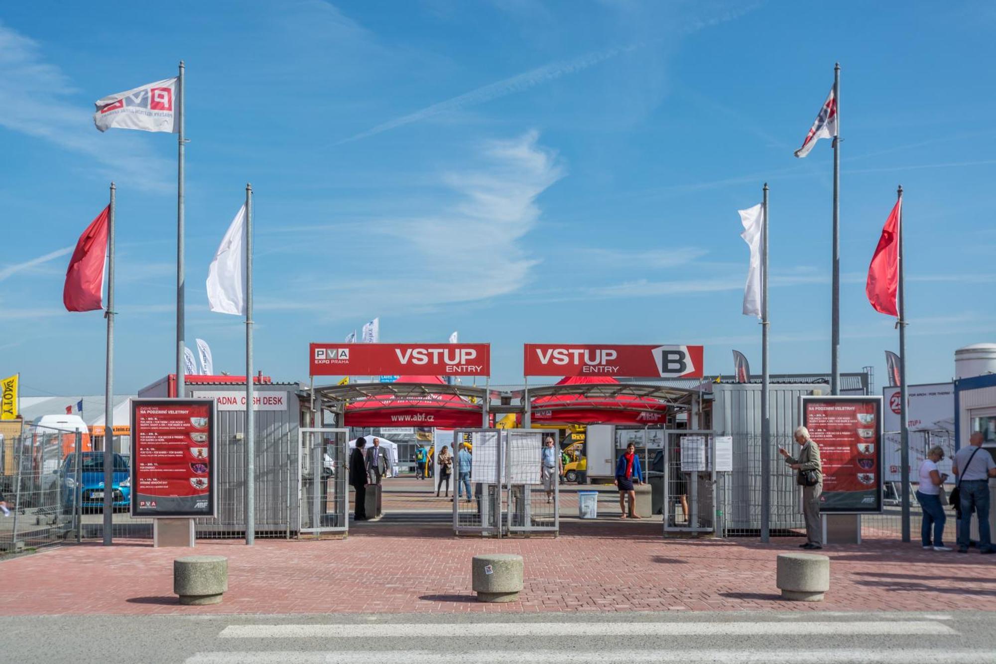 U Metra, 4 Hoste, Parking Free, Blizko O2 Arena