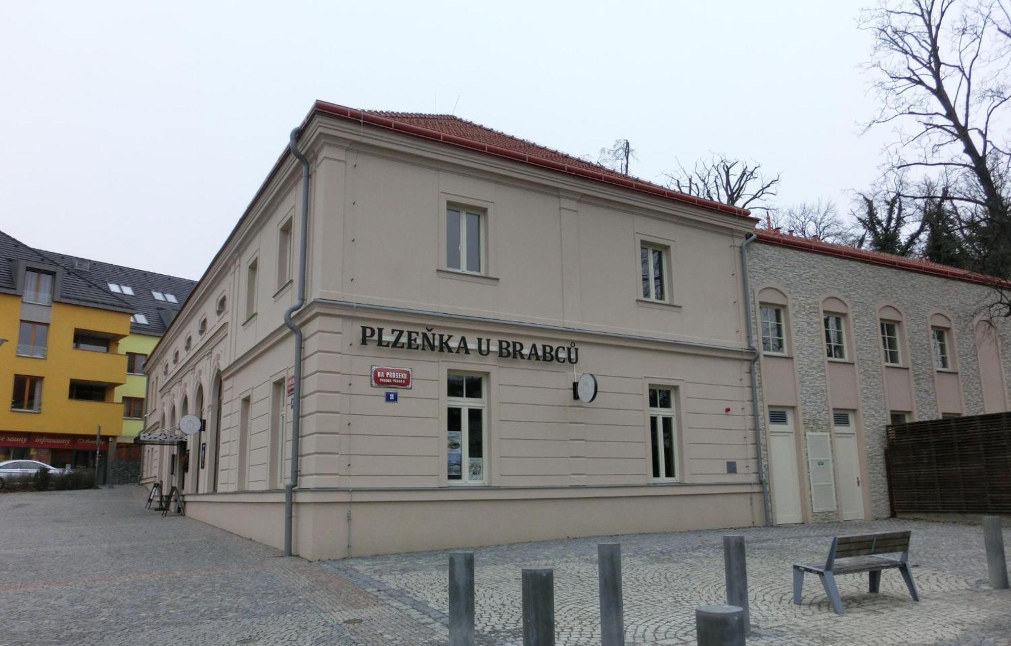 Apartment U Metra, 4 Hoste, Parking Free, Blizko O2 Arena