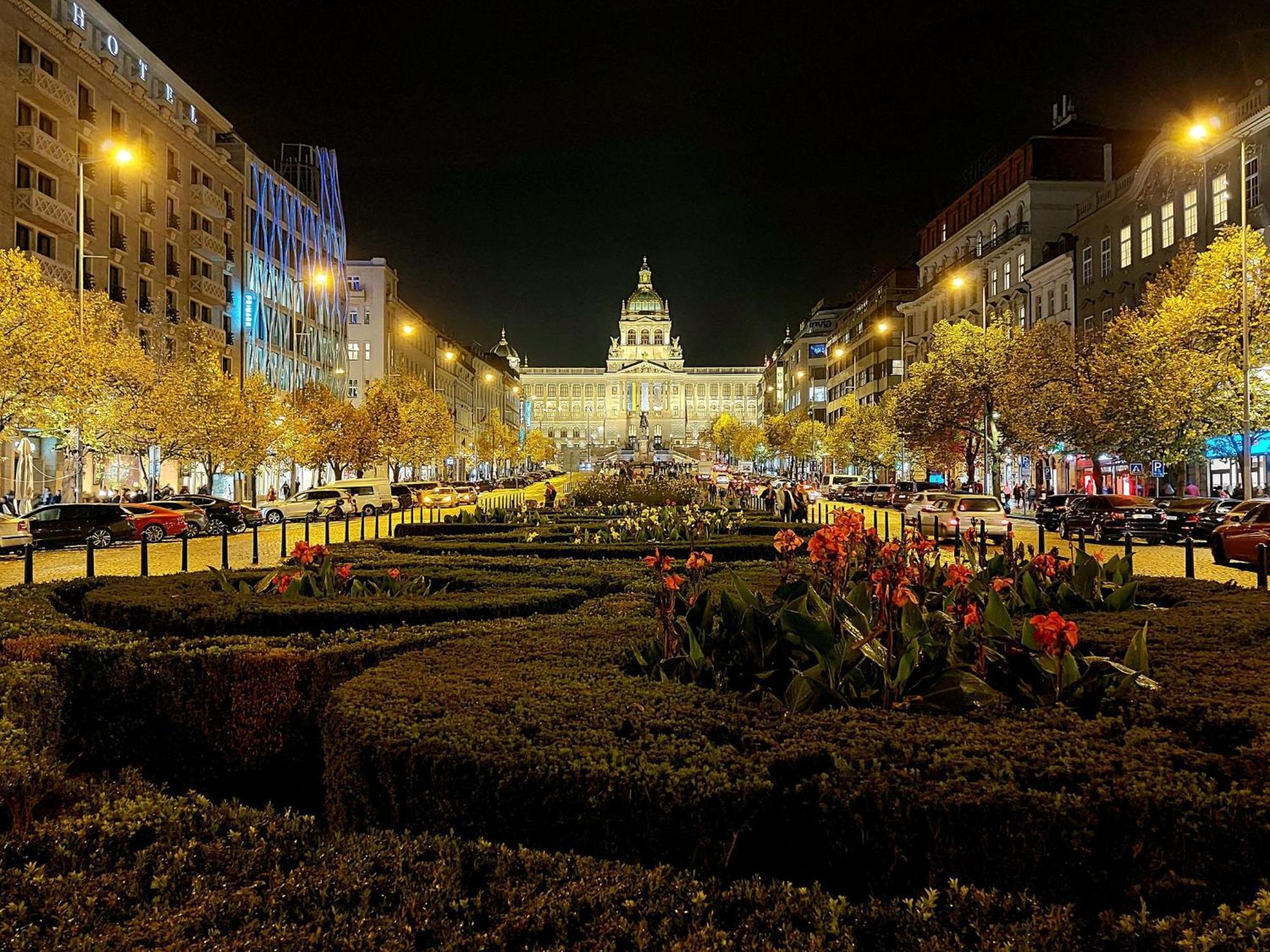 U Metra, 4 Hoste, Parking Free, Blizko O2 Arena Prague