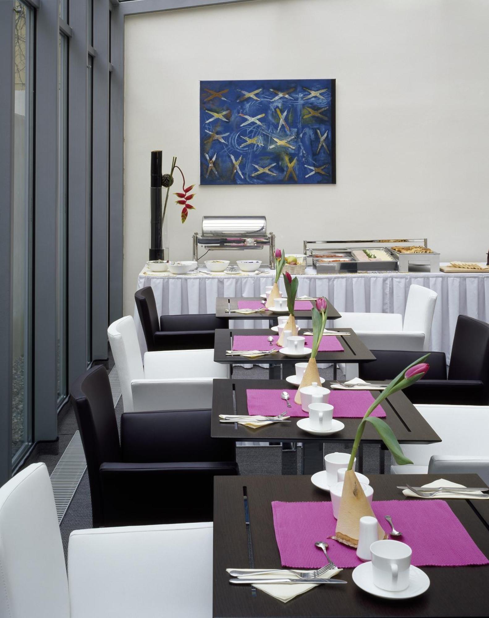 Design Merrion Hotell 4*