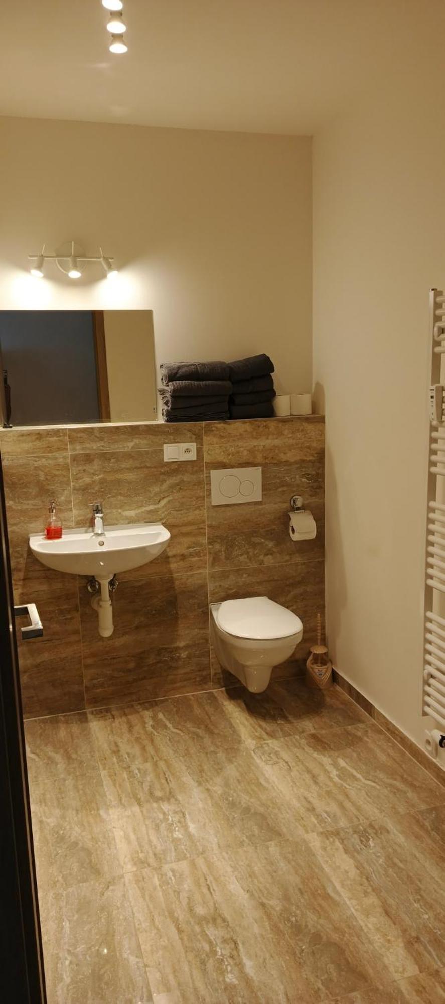 Brand New Two #23 With Free Parking In The Center * Prag
