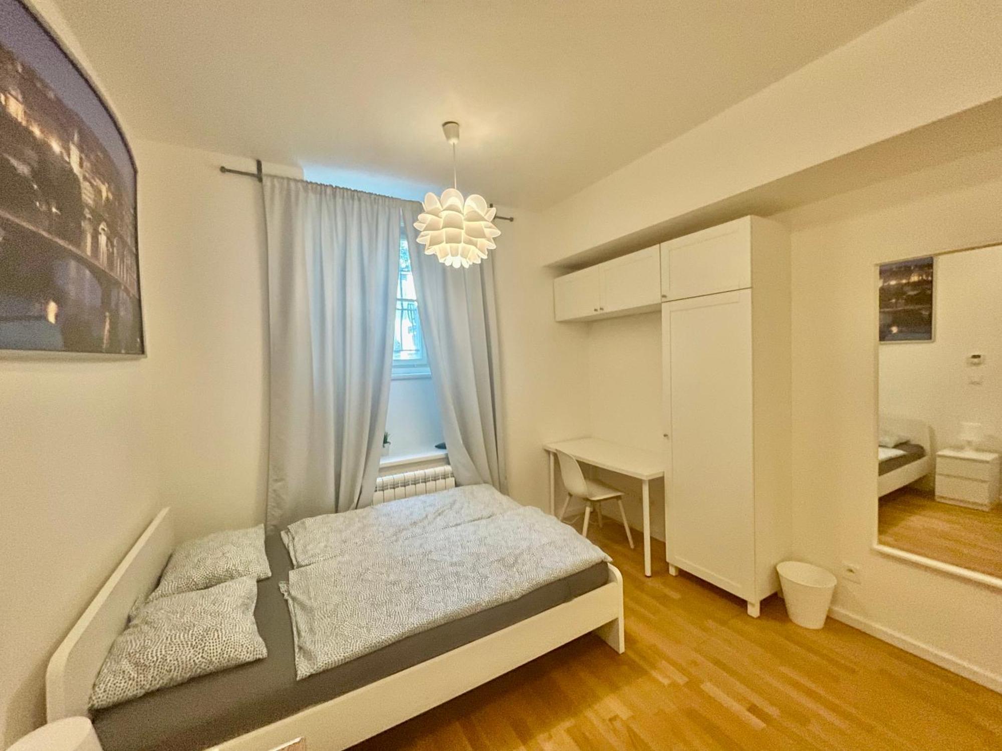 Apartment Celak In 1 On Metro Muzeum Prag