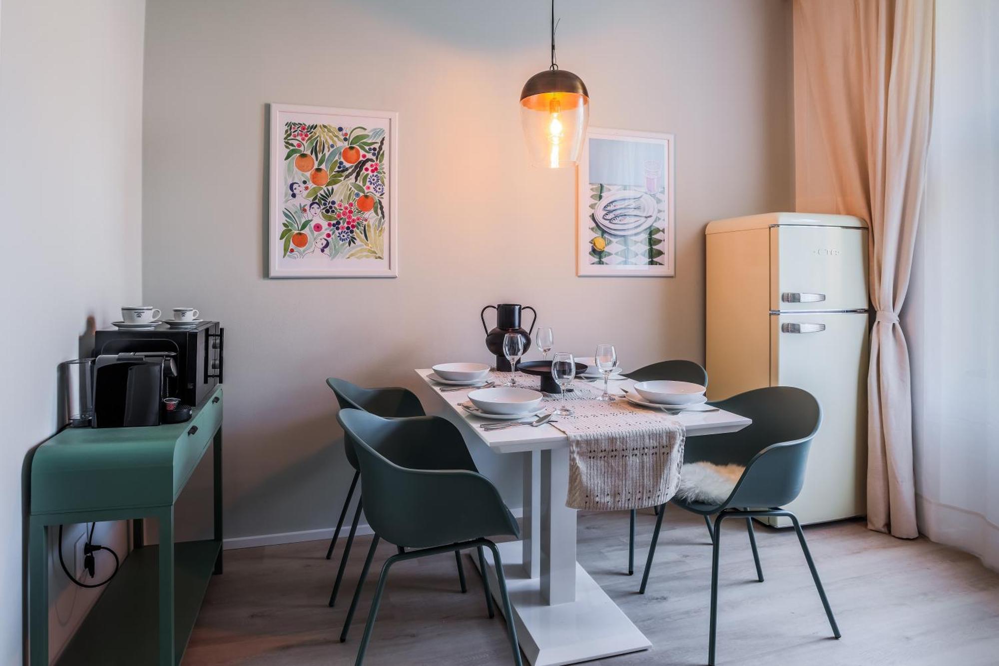 Apartment Eleven *