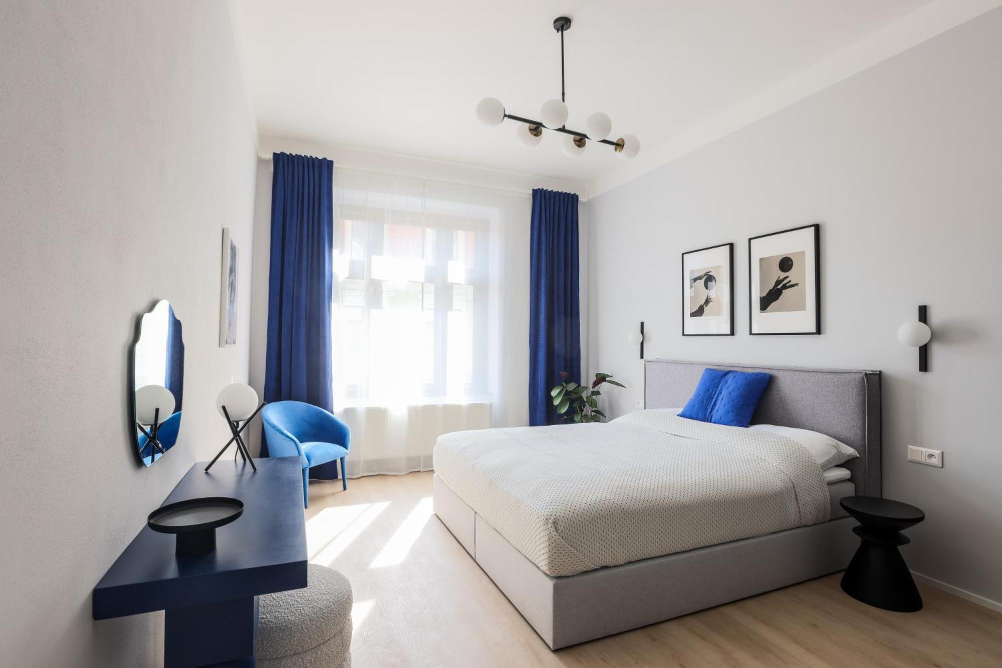 Eleven Apartment