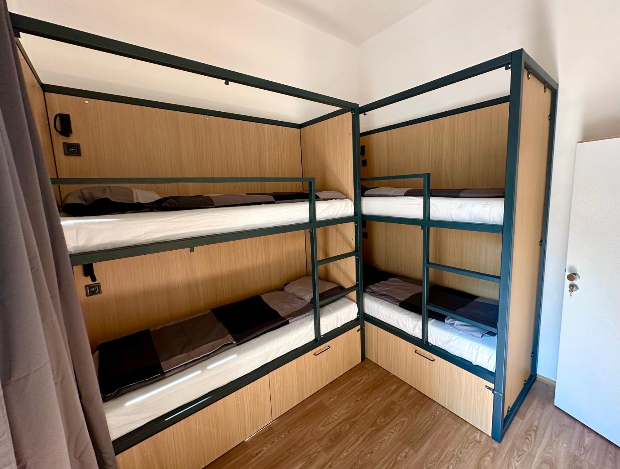 Onefam Arbes Hostel