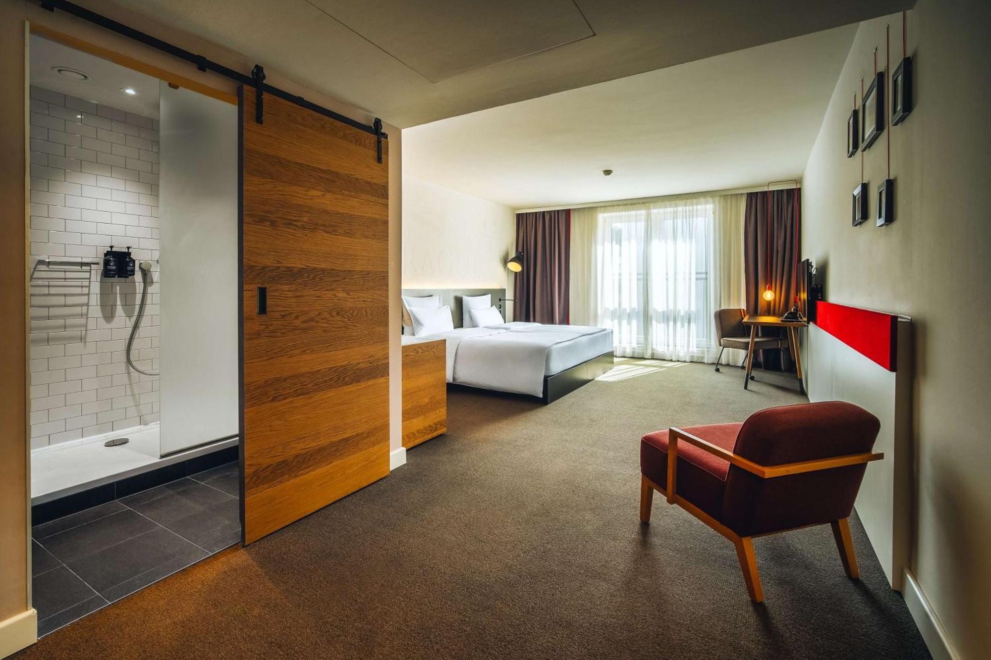Pentahotel Hotel 4*