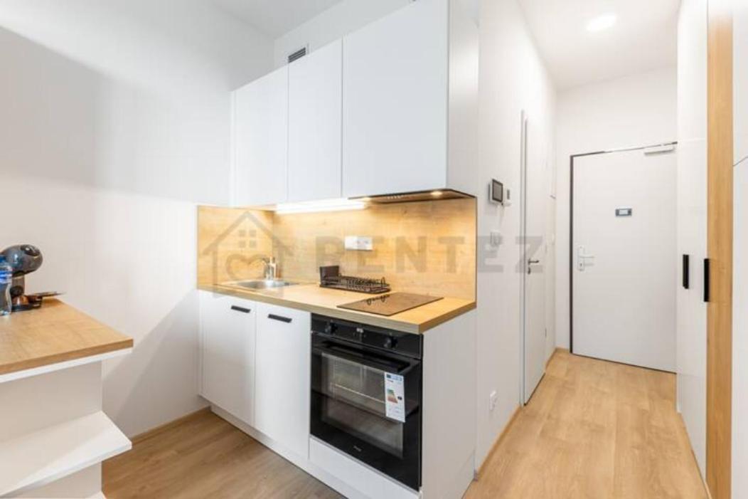 Mymozart By Rentez Apartment