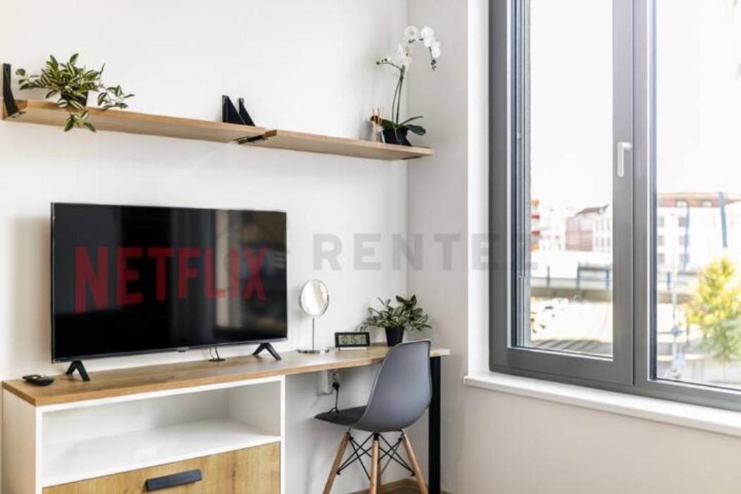 Mymozart By Rentez Apartment