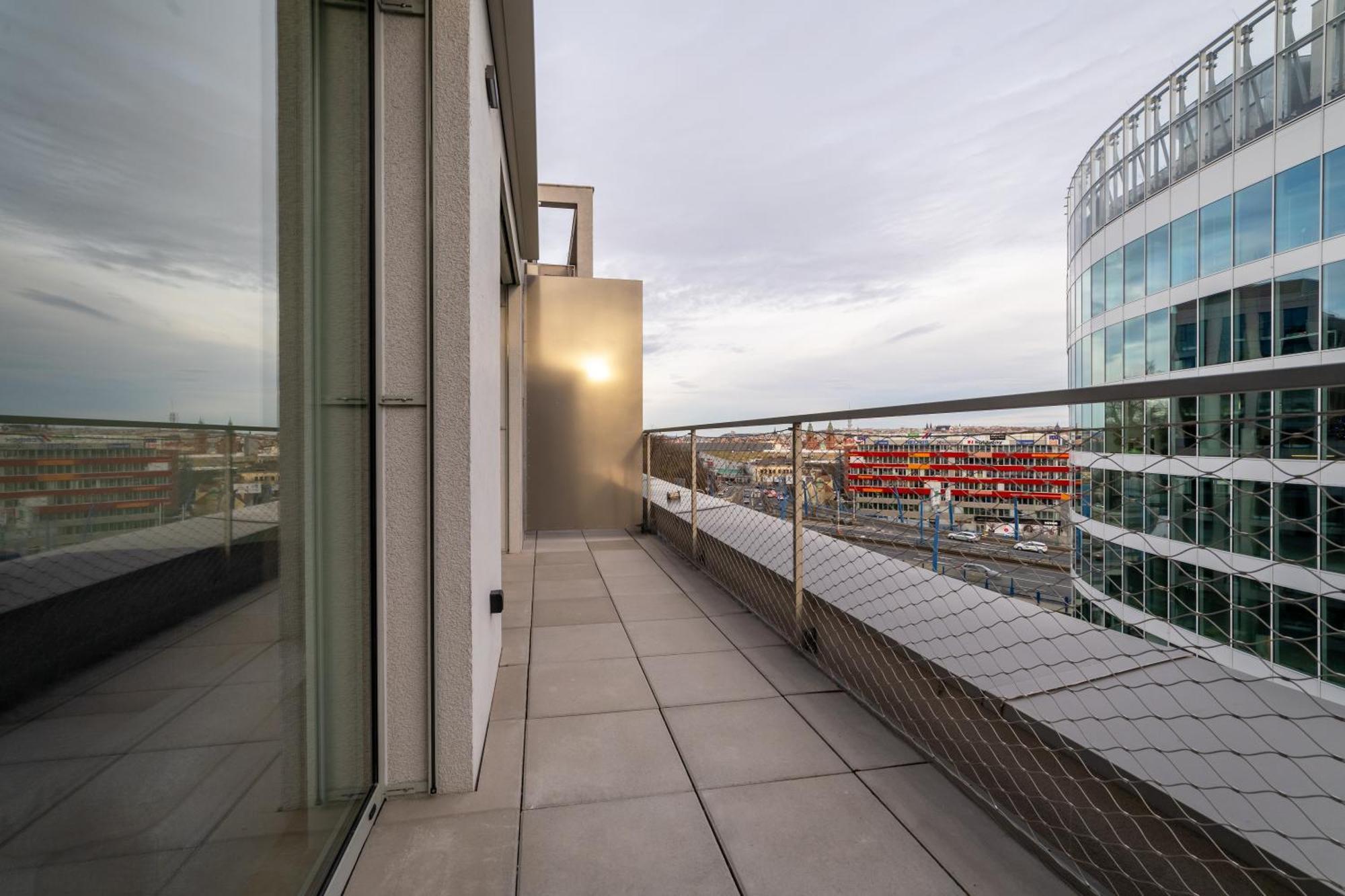 Mymozart By Rentez Apartment Prag