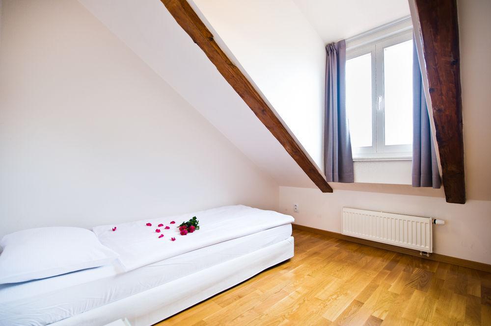Aparthotel Vyšehrad Castle 4*