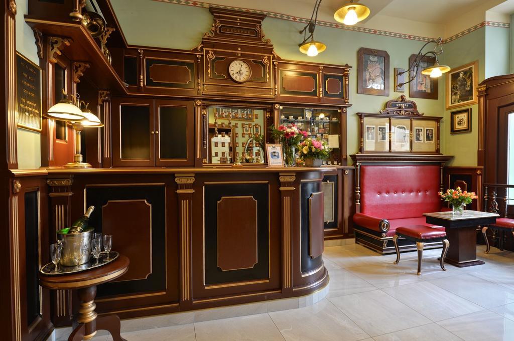 Hastal Old Town Hotell 4*