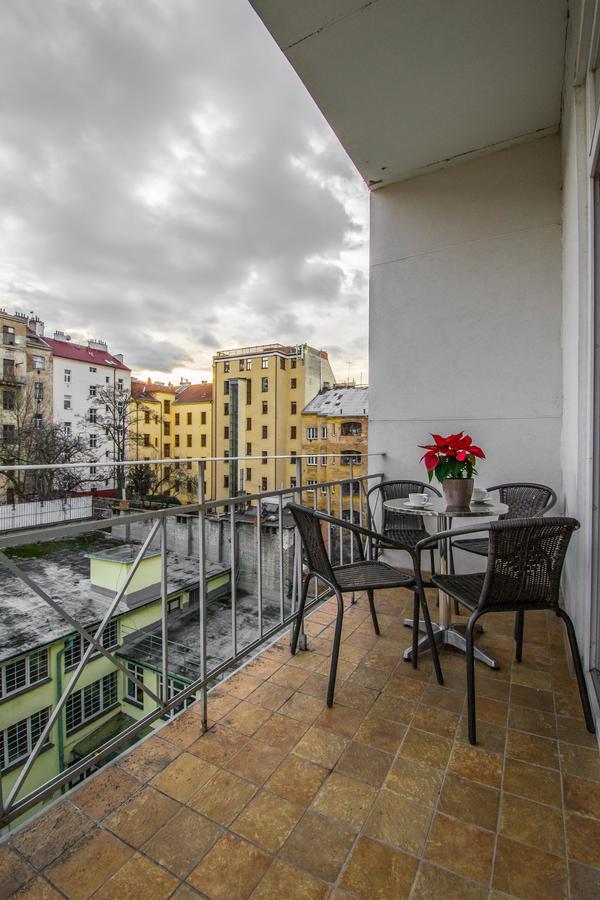 Apartment Stylish Close To Eden Garden