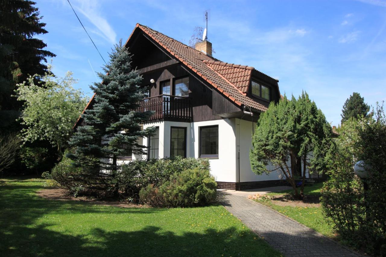 Conifer Idyllicprague Holiday home *