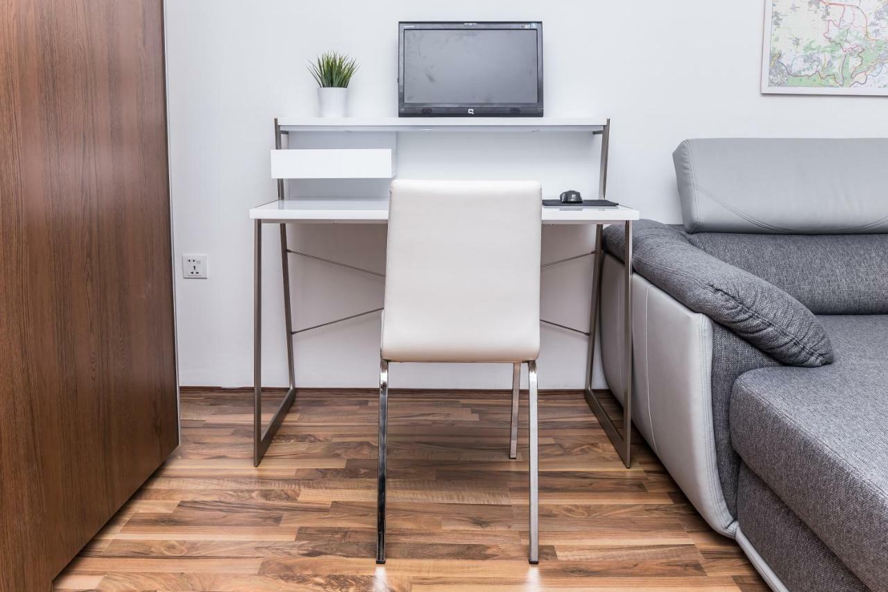Family House With Parking Holiday home Prague