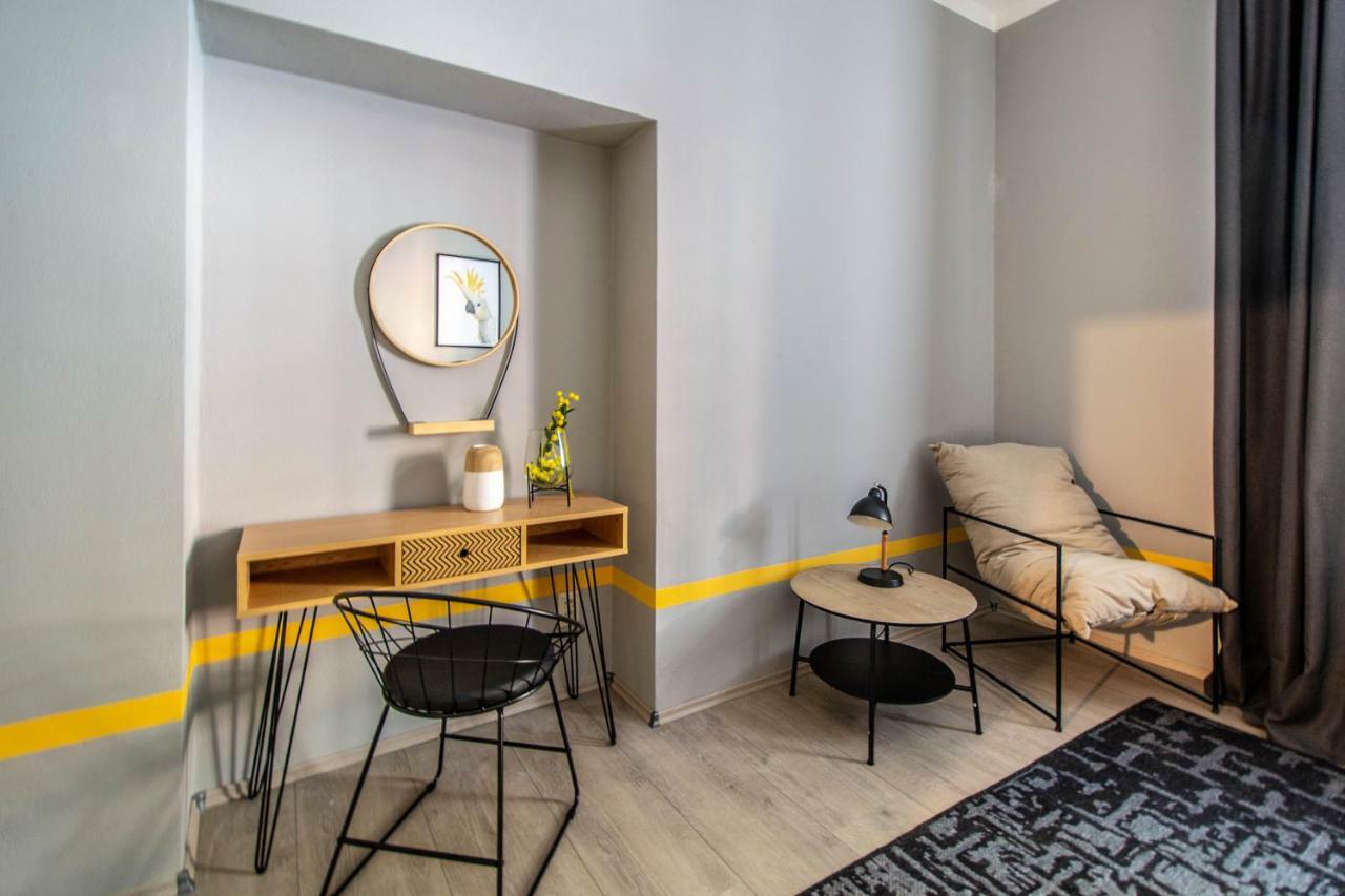 Apartment Stylish Close To Eden Garden Prag