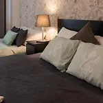 Luxury Apartment In Prime Location