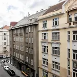 Cubistic Residence Eliska / Jewish Quarter / Old Town