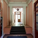 Downtown Prague Minimalistic Room In Flatshare