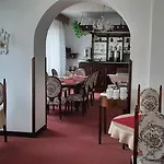 Excellent Romantic